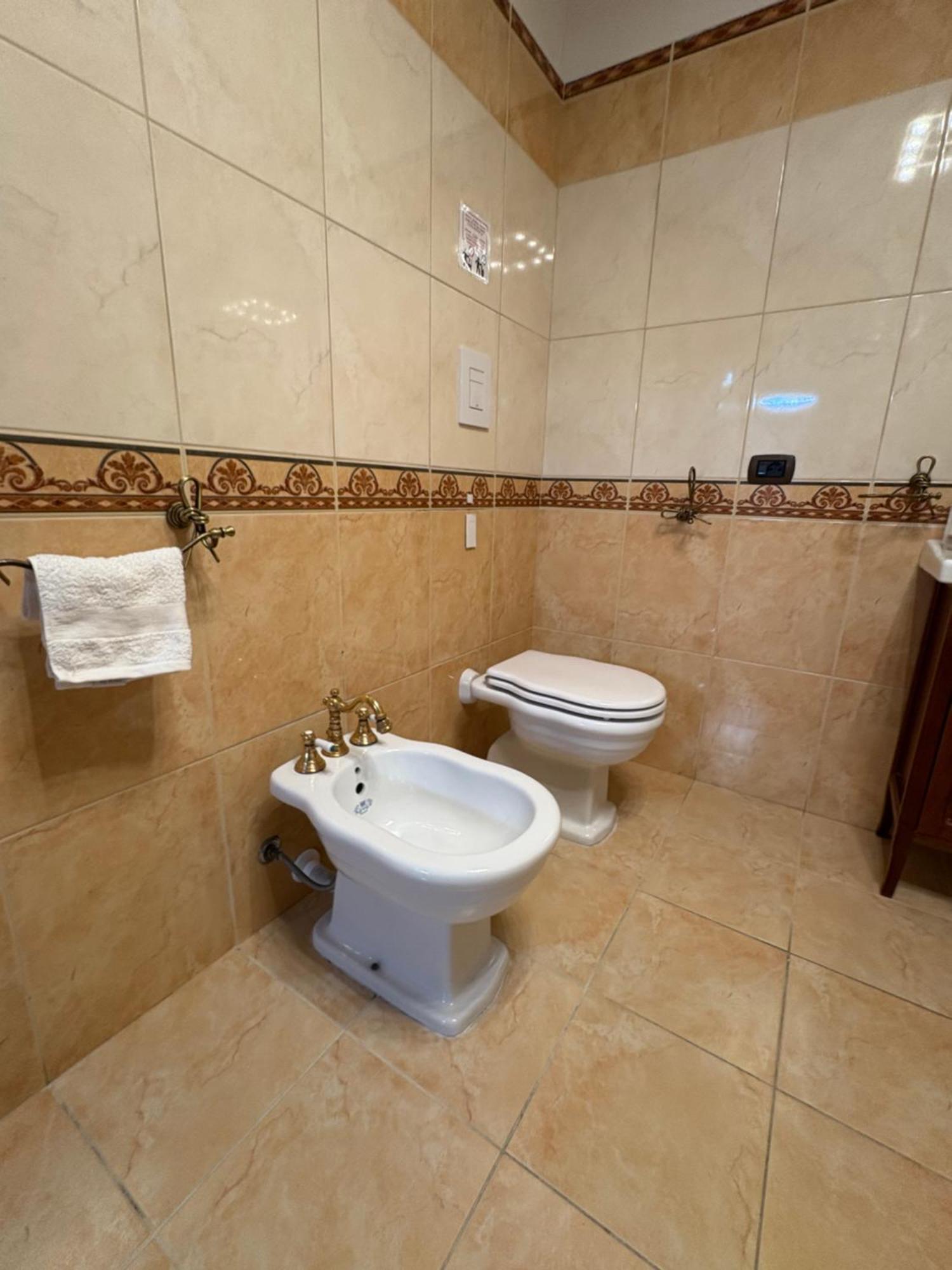 Esposito Holiday Homes نابولي المظهر الخارجي الصورة
